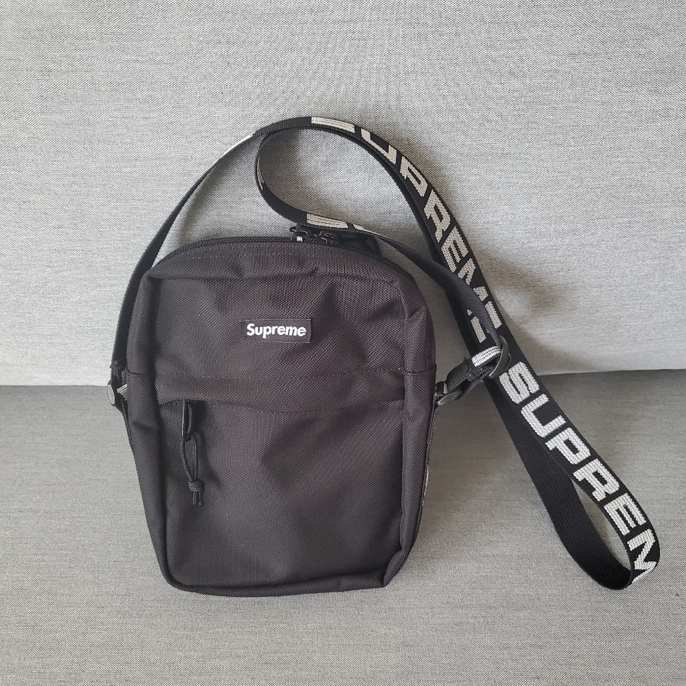 Supreme Shoulder Bag SS18. Gently Used.